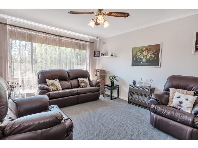 11 College Avenue, Valley View SA 5093