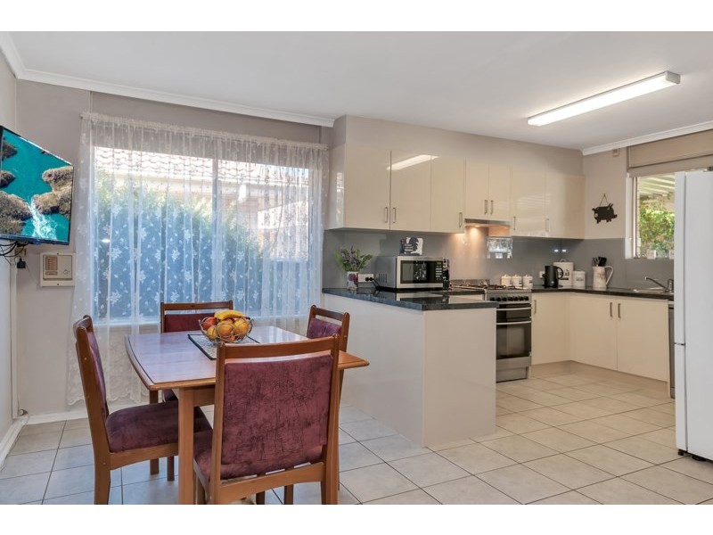 11 College Avenue, Valley View SA 5093