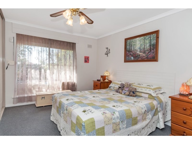 11 College Avenue, Valley View SA 5093
