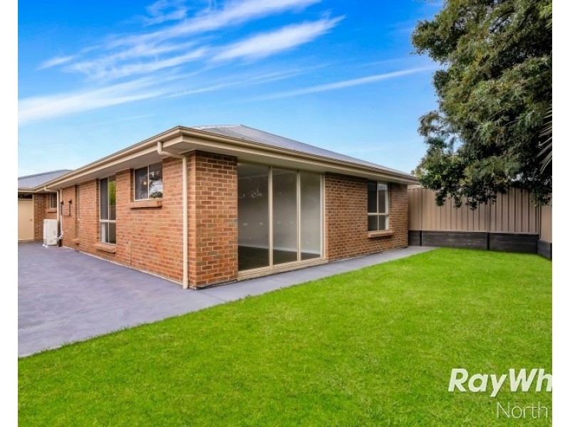 8B Kym Avenue, Valley View SA 5093