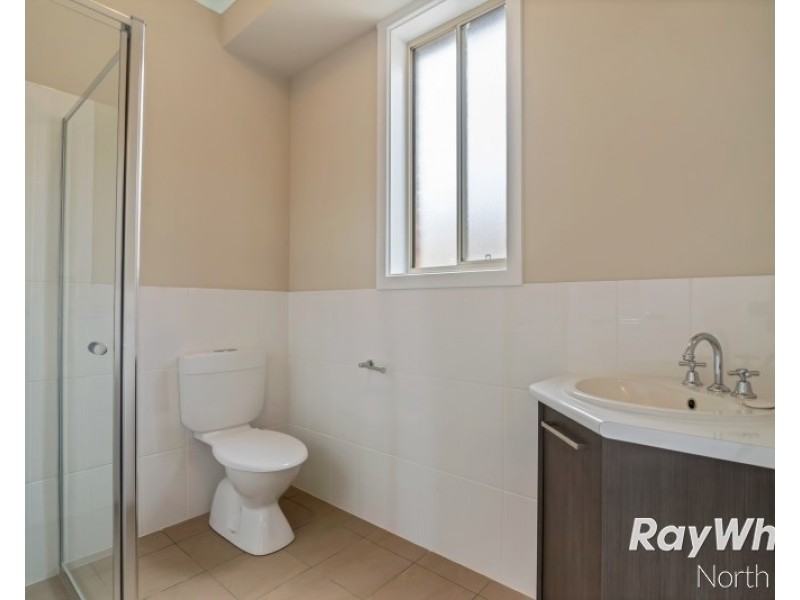 8A Kym Avenue, Valley View SA 5093