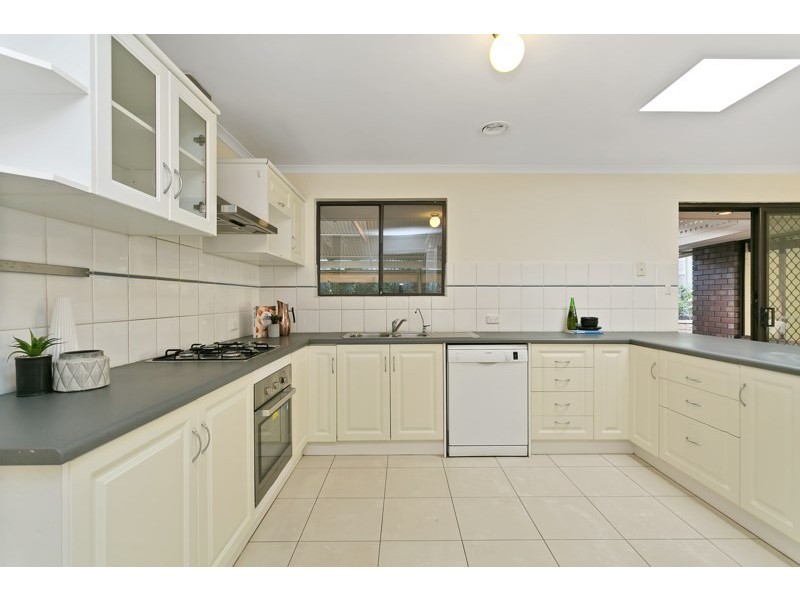 9 Orange Grove Circuit, Dernancourt SA 5075