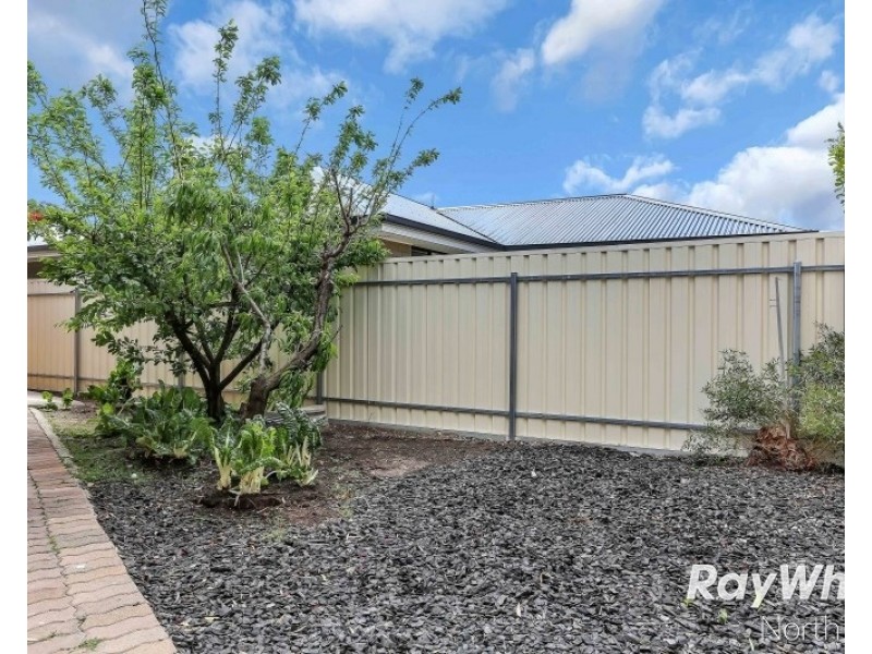 8 O’Loughlin Road, Valley View SA 5093