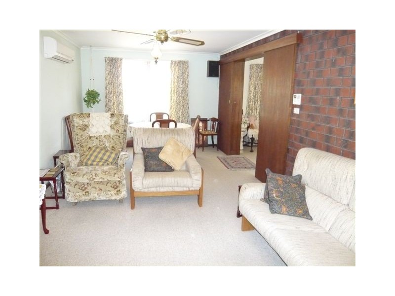 21 Chifley Avenue, Hope Valley SA 5090