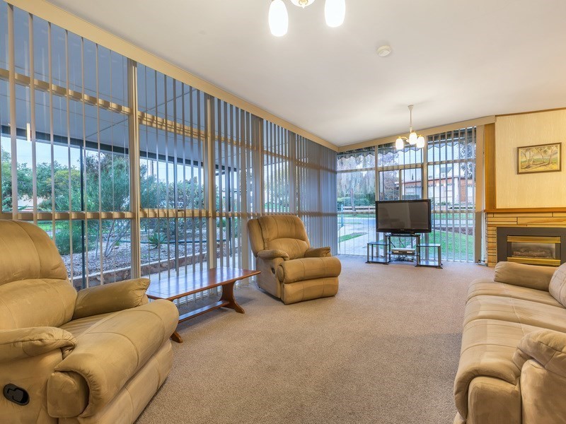 1 Gill Street, Para Hills SA 5096