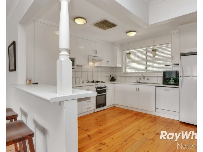 17 Kildonan Avenue, Para Vista SA 5093