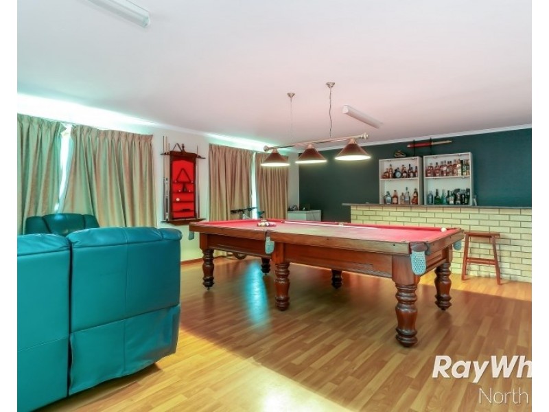 17 Kildonan Avenue, Para Vista SA 5093