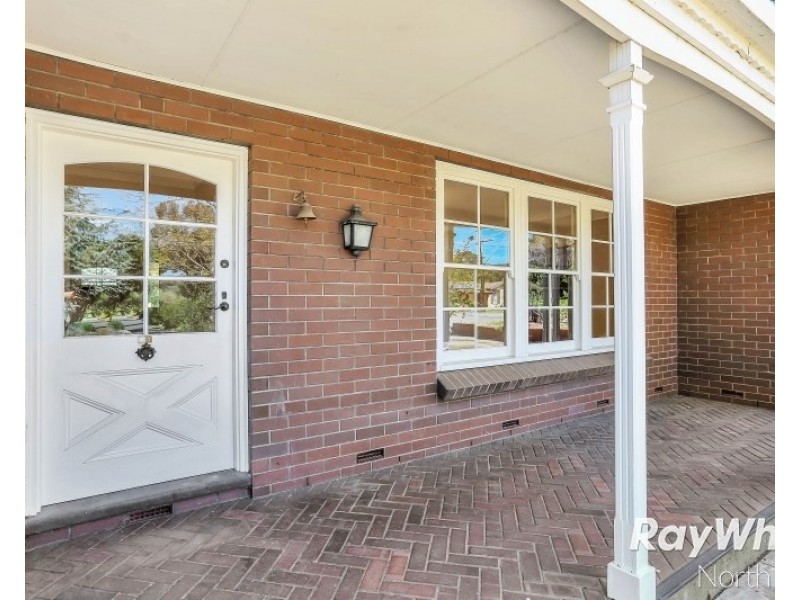 16 Buckley Crescent, Fairview Park SA 5126