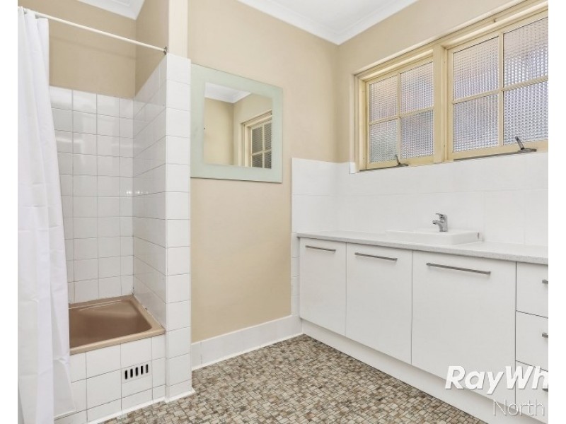 16 Buckley Crescent, Fairview Park SA 5126