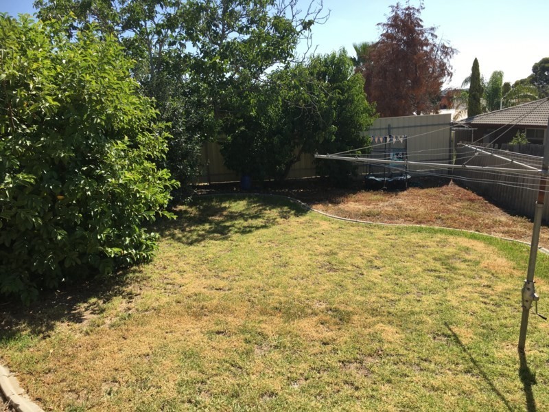 30 Wynn Vale Drive, Gulfview Heights SA 5096