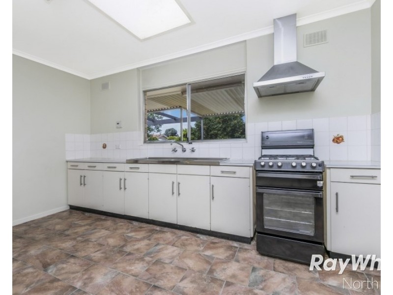 52 Northbri Avenue, Salisbury East SA 5109