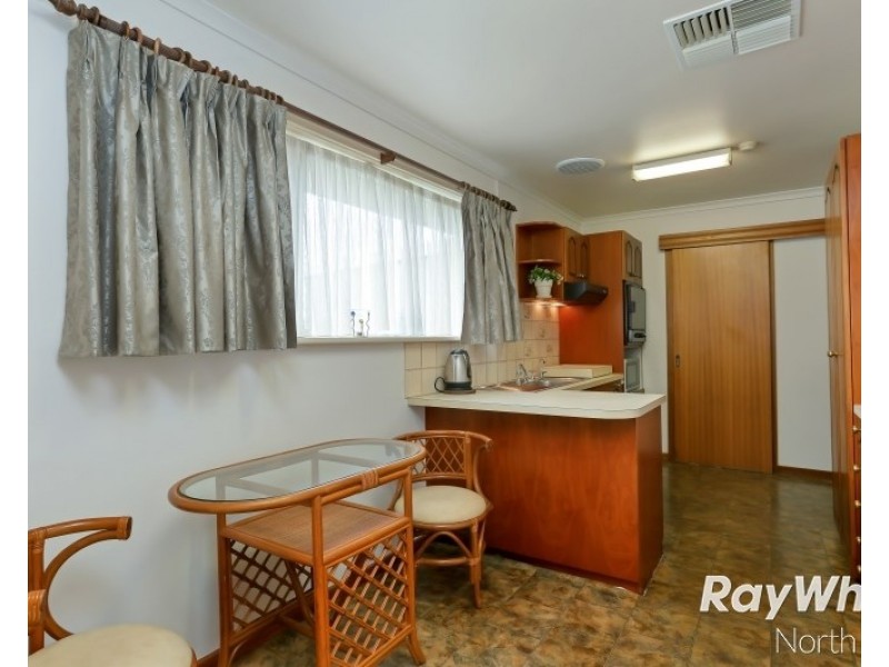 6 Walkleys Road, Valley View SA 5093