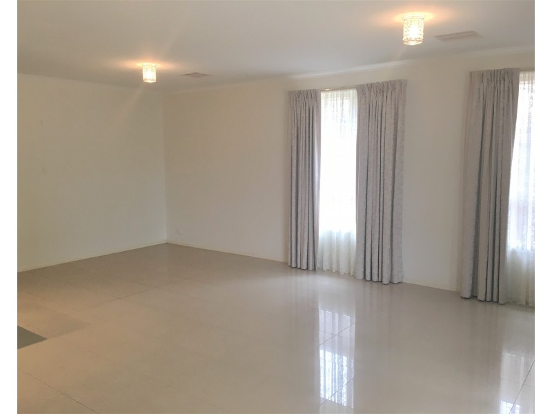 8 Beenleigh Avenue, Klemzig SA 5087