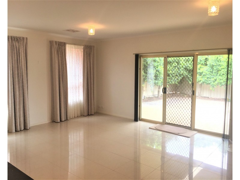 8 Beenleigh Avenue, Klemzig SA 5087