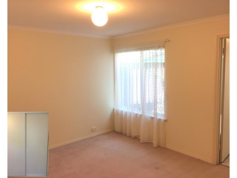 8 Dempster Court, Greenwith SA 5125