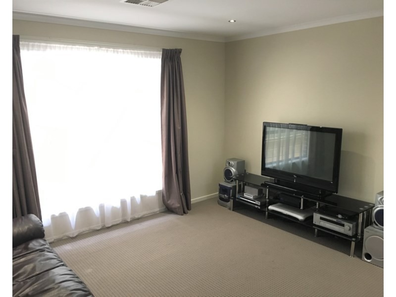 8 Arthur Street, Ridgehaven SA 5097