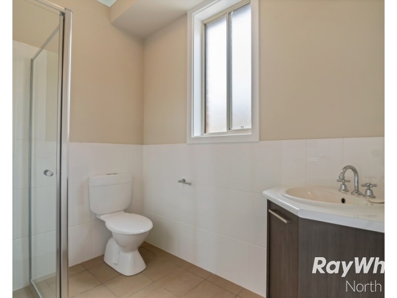 8A Kym Avenue, Valley View SA 5093