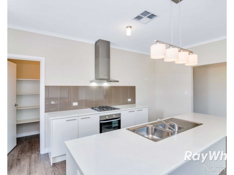8B Kym Avenue, Valley View SA 5093