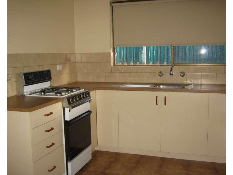 2/9 Clayson Road, Salisbury East SA 5109