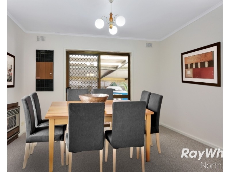 8 Janlyn Road, Vista SA 5091
