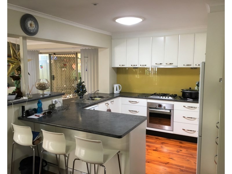 18 Warren Road, Para Vista SA 5093