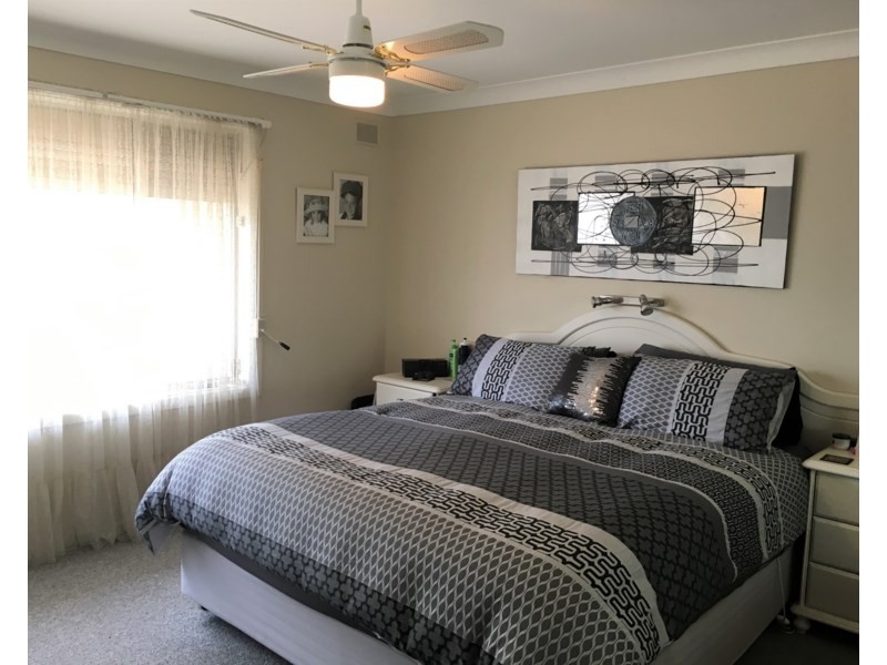 18 Warren Road, Para Vista SA 5093