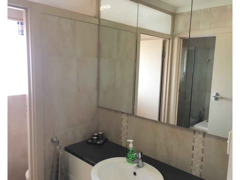 18 Warren Road, Para Vista SA 5093