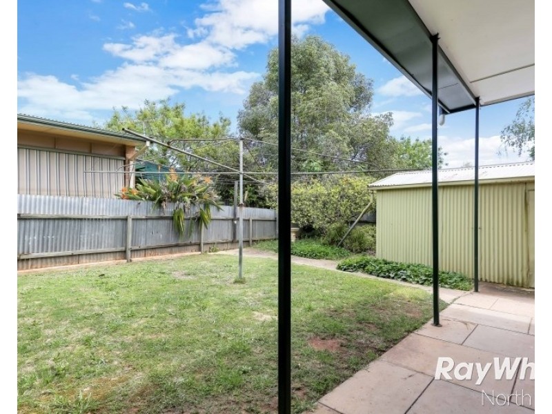 1 Gill Street, Para Hills SA 5096