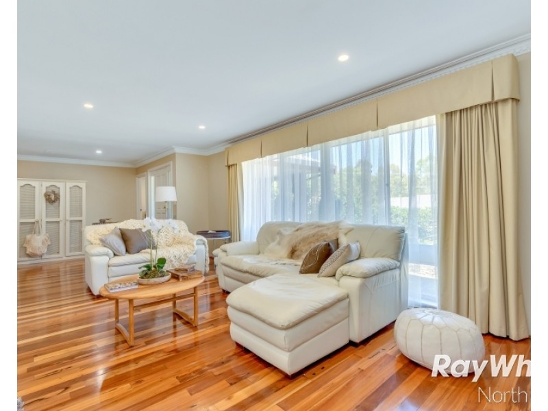 4 Hoylake Crescent, Fairview Park SA 5126