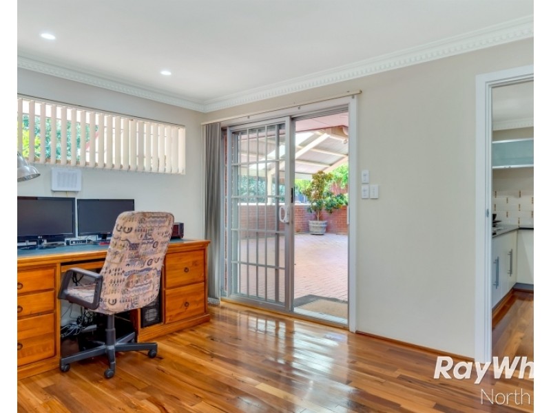 4 Hoylake Crescent, Fairview Park SA 5126