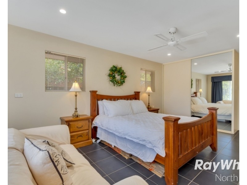 4 Hoylake Crescent, Fairview Park SA 5126