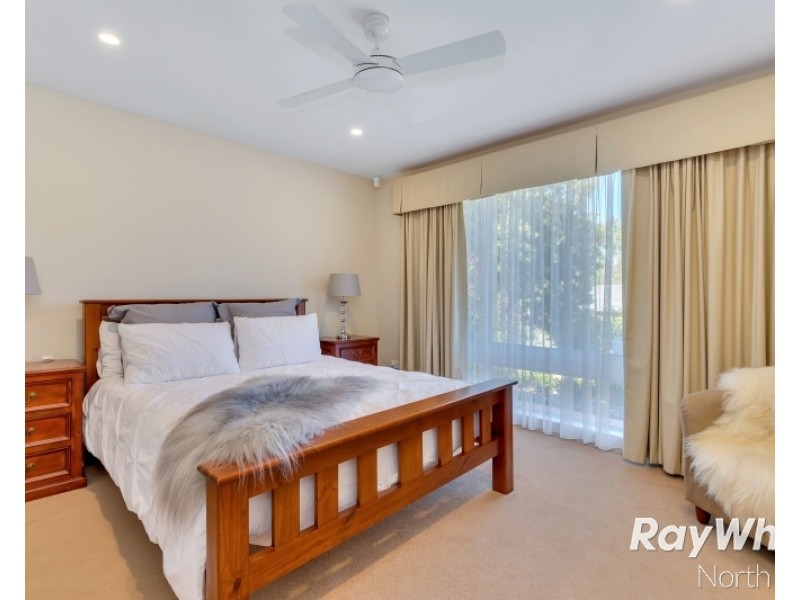 4 Hoylake Crescent, Fairview Park SA 5126