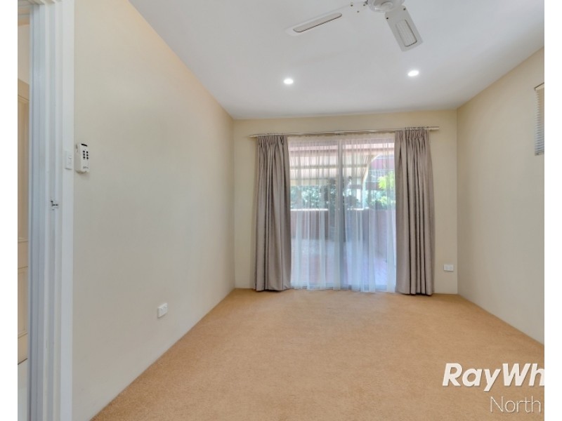 4 Hoylake Crescent, Fairview Park SA 5126