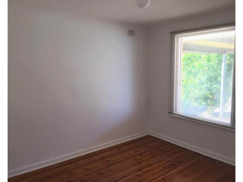 9 Coorong Crescent, Para Hills West SA 5096