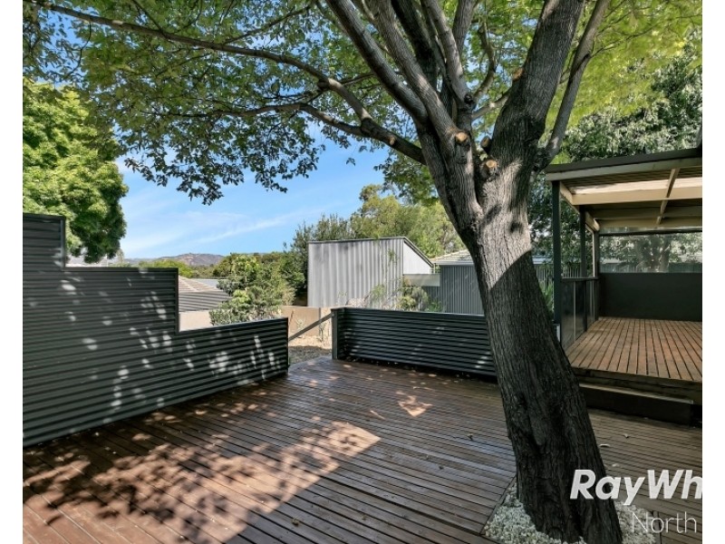 12 Penelope Avenue, Valley View SA 5093