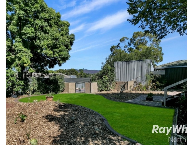 12 Penelope Avenue, Valley View SA 5093