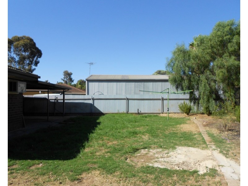 1 Fairbanks Drive, Paralowie SA 5108