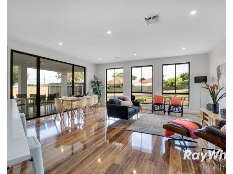 11 Cheryl Avenue, Valley View SA 5093