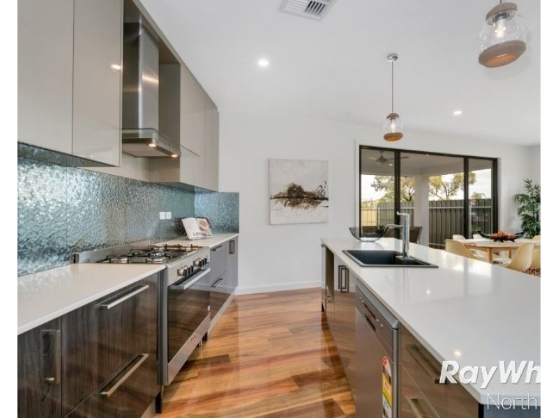 11 Cheryl Avenue, Valley View SA 5093