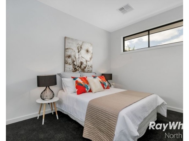11 Cheryl Avenue, Valley View SA 5093