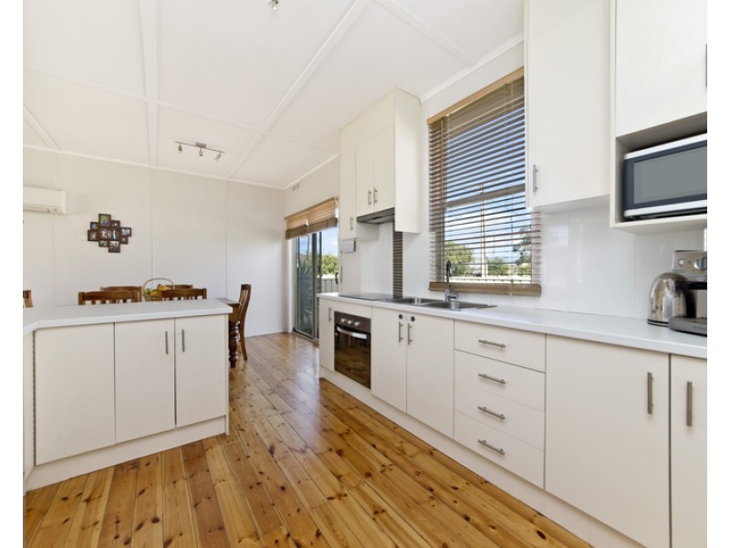 11 Snell Street, Hillcrest SA 5086