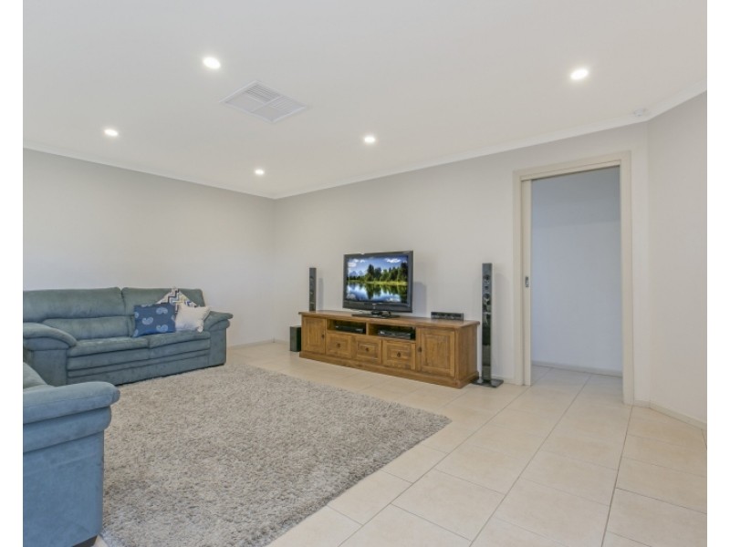 7 Fleet Avenue, Hillcrest SA 5086