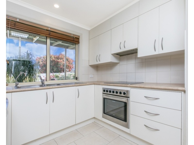 7 Fleet Avenue, Hillcrest SA 5086
