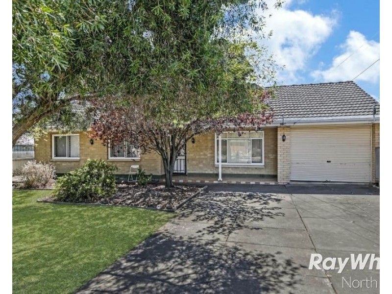 4 Lorraine Avenue, Para Vista SA 5093