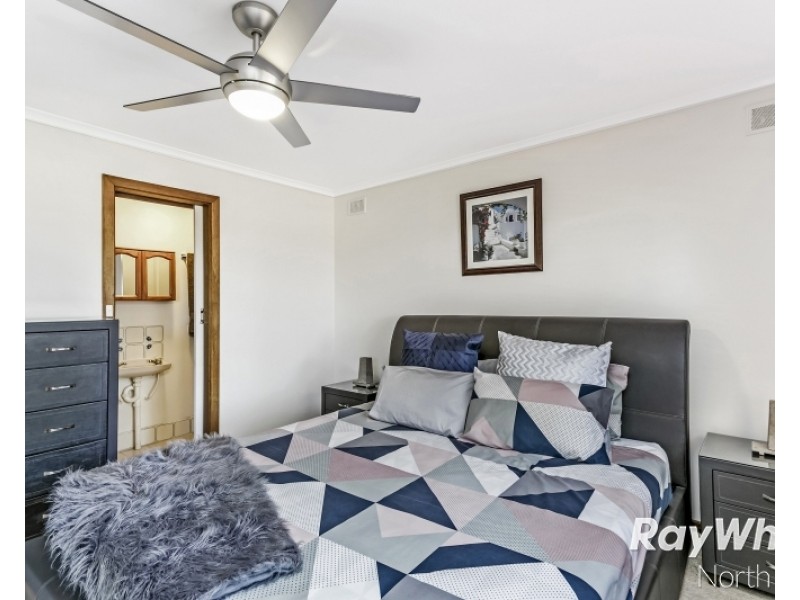 25 Cuthbert Avenue, Gulfview Heights SA 5096