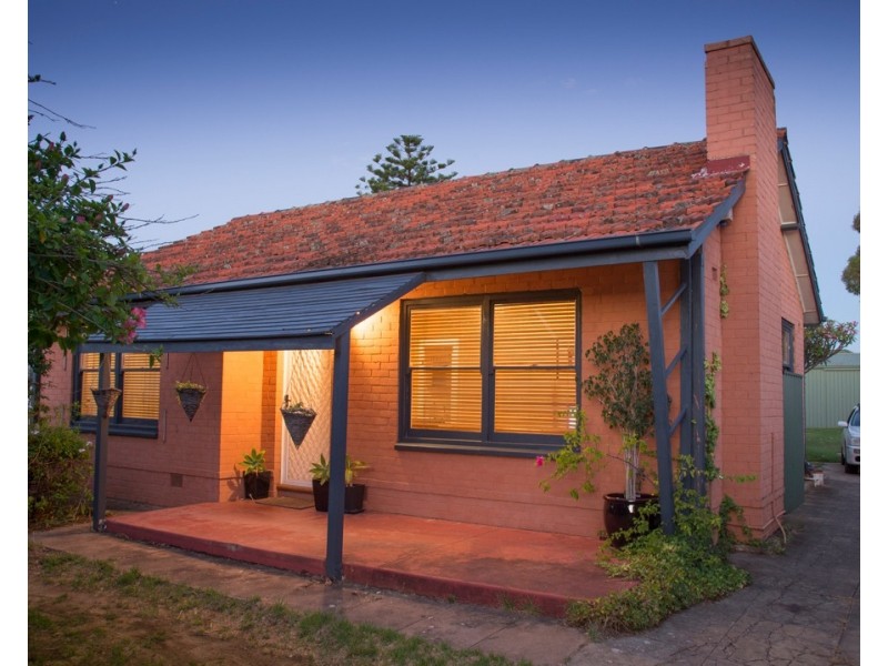 10 Guildford Street, Clearview SA 5085