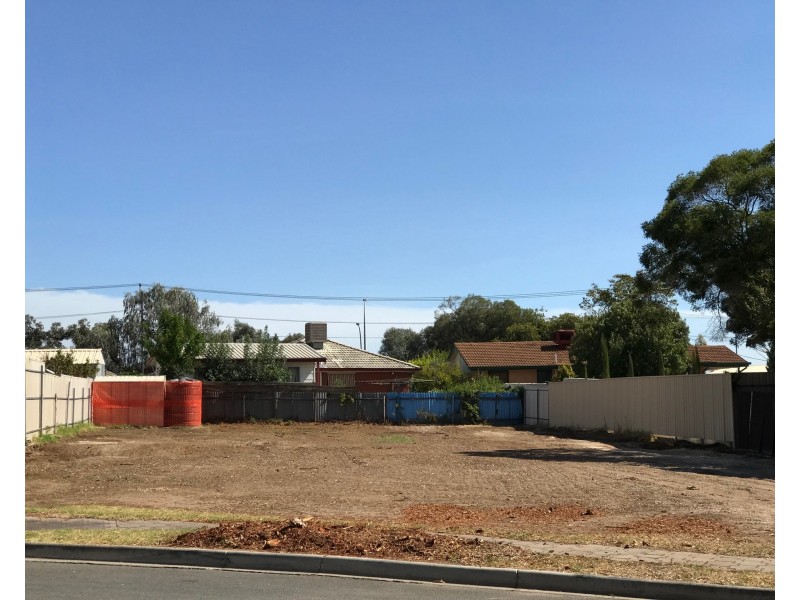 5 Spenfeld Court, Valley View SA 5093