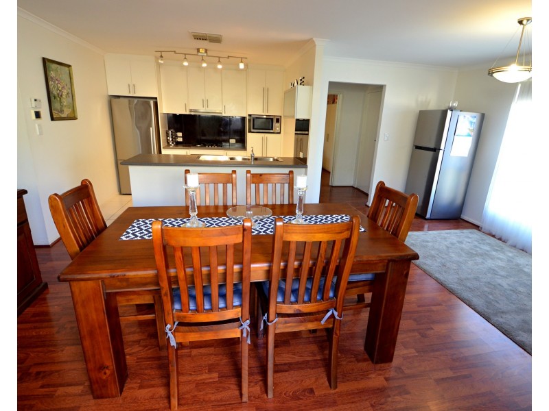 14 Lancelot Grove, Burton SA 5110