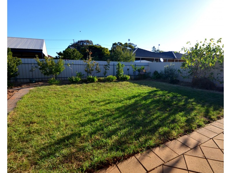 14 Lancelot Grove, Burton SA 5110
