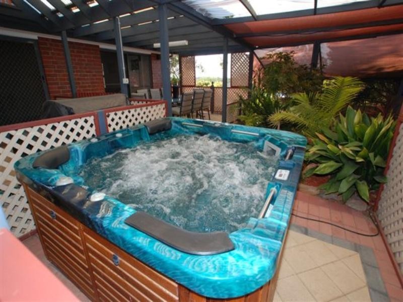 26 Burford Crescent, Redwood Park SA 5097